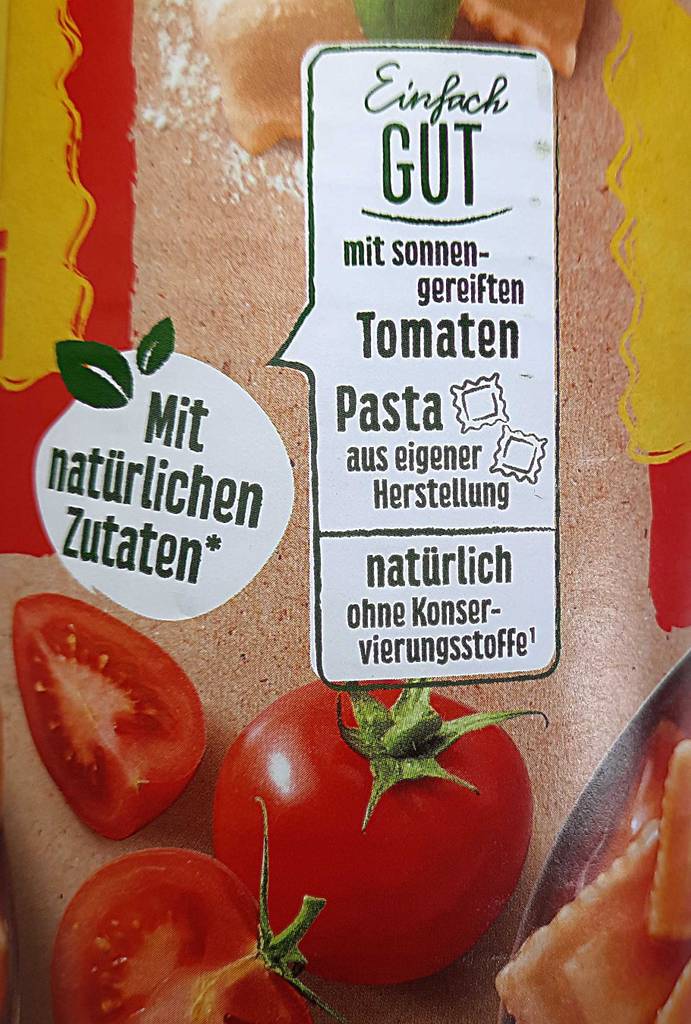 Dosenravioli im Test: Ansicht der Angabe »Mit natürlichen Zutaten« auf dem Etikett der Dose.