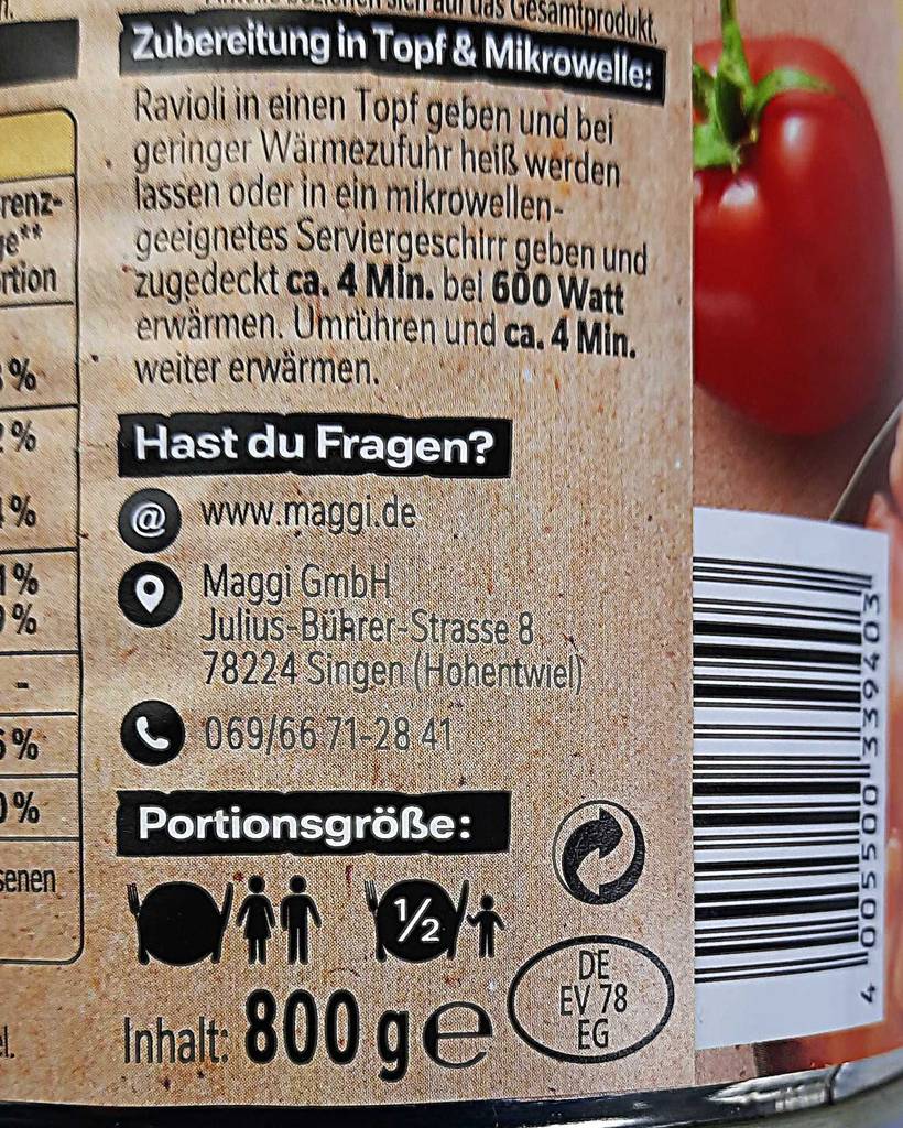 Dosenravioli-Test: Nahaufnahme des Etiketts mit Produktinformationen.