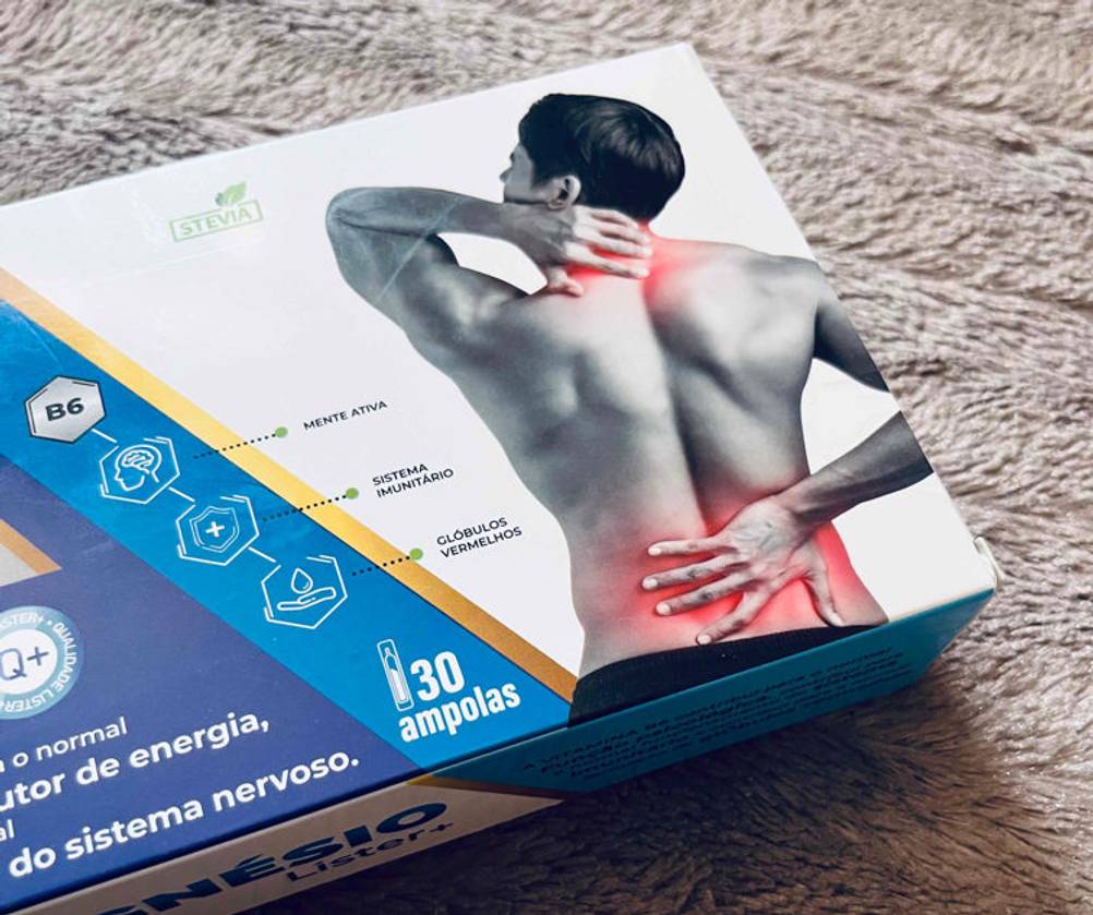 Magnesiumcitrat im Test: Verpackung von Magnesiumcitrat mit Stevia angereichert liegt auf einem grauen Stoff.