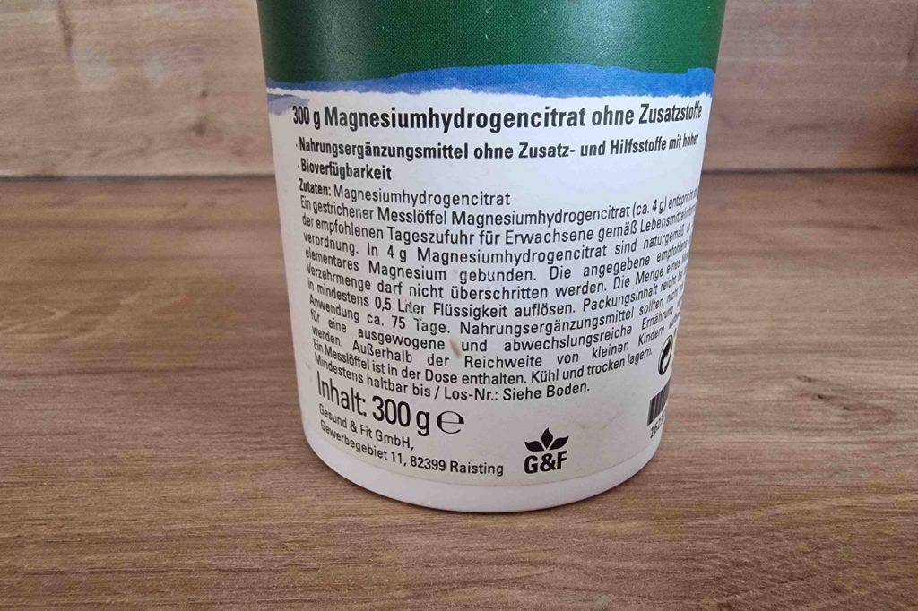 Rückseite mit Inhalts- und Anwendungsangaben einer Dose Magnesiumcitrat Pulver im Test.