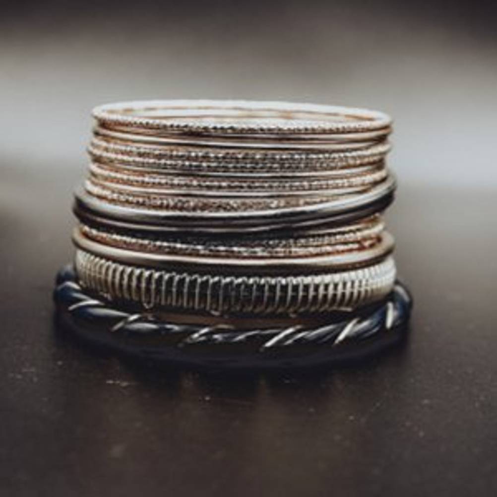 schmuck aus metall