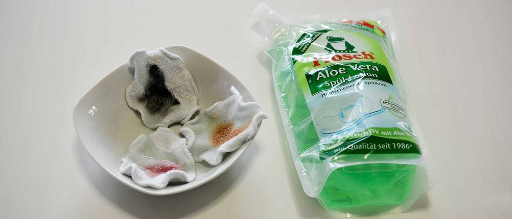 make-up-flecken-entfernen-spuelmitel