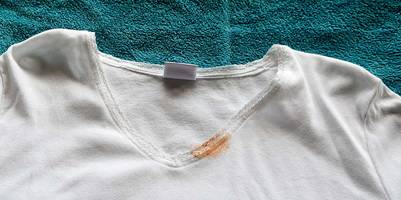 make-up-flecken-entfernen-rausbekommen