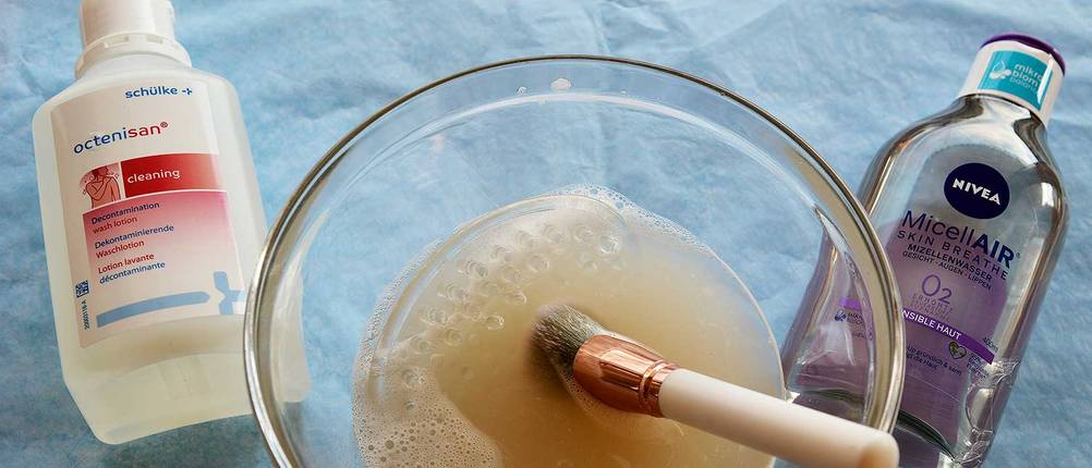 make-up-pinsel-reinigen-waschen