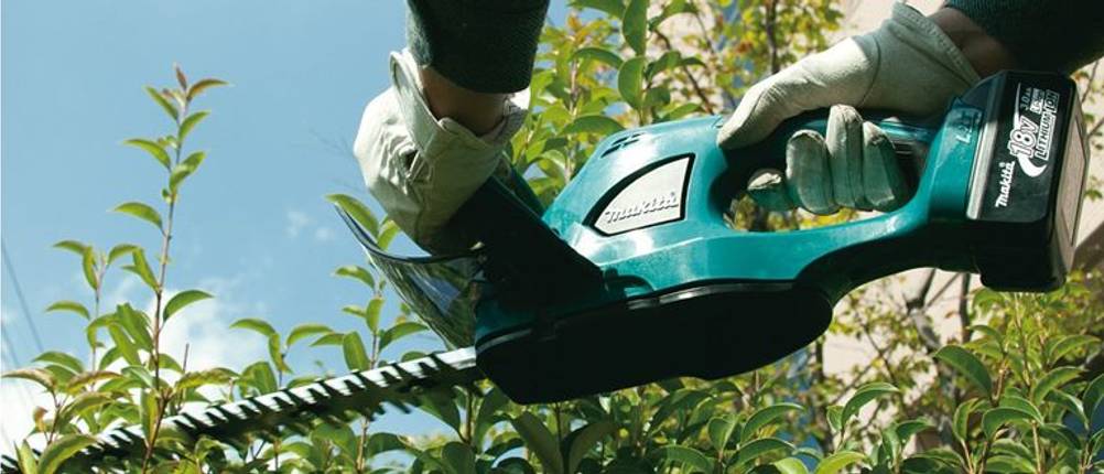Makita Akku-Heckenschere Test