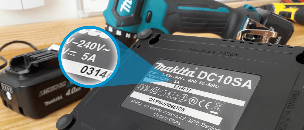 Makita DC10SA Akkubohrschrauber mit Ladegerät