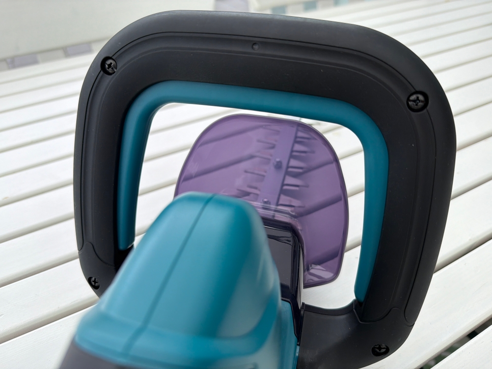 Der vordere Griff der Makita DUH507Z