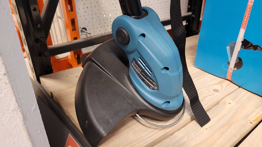 Ansicht der Schutzkappe am getesteten Akku-Rasentrimmer von Makita.