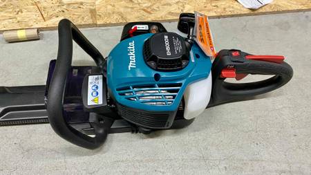 Makita on sale Benzin-Kettensäge 35 cm, 1,7 kW EA3501S35B