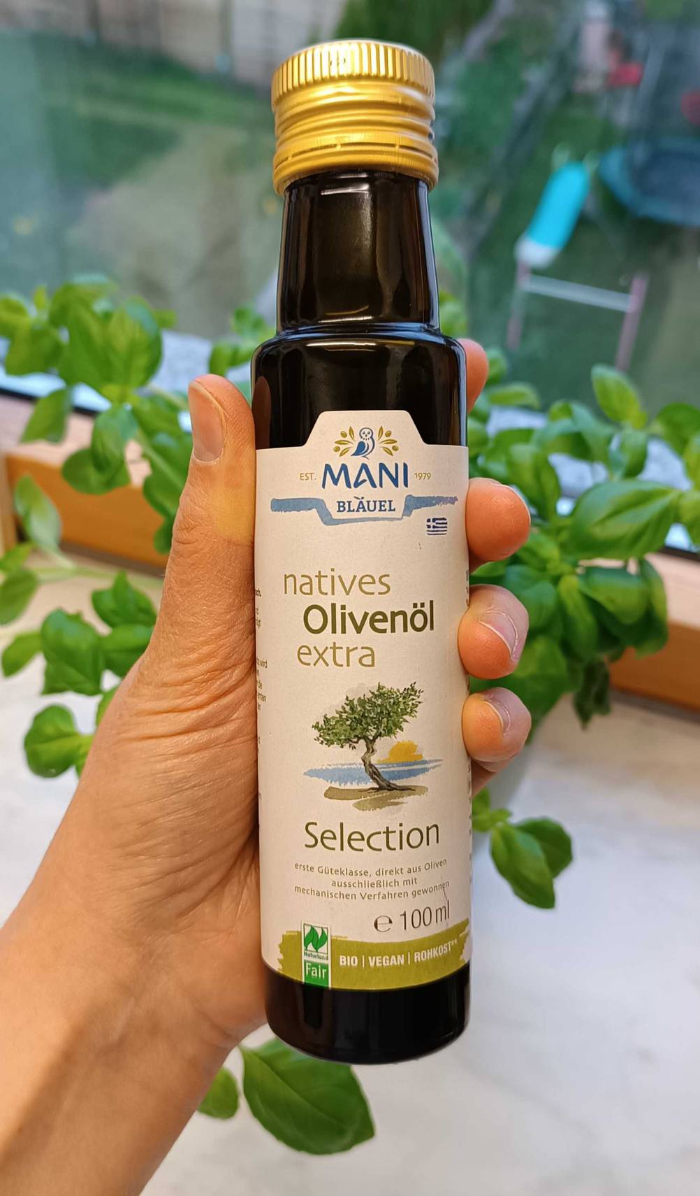 mani-blaeuel-natives-olivenöl