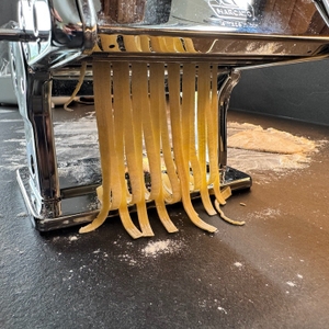 Bandnudeln kommen aus der Marcato Classic Atlas 150