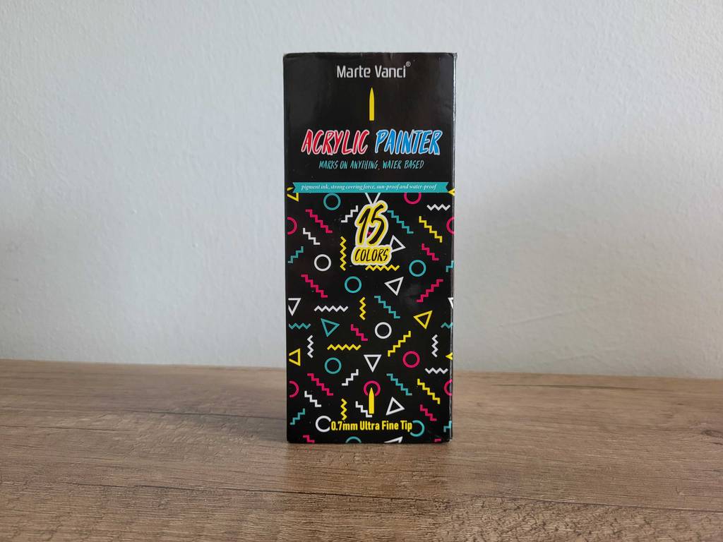 Schachtel mit Marte Vanci Acrylic Stiften