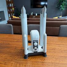 Der MaxxDry-Hochleistungstrockner steht auf einem Tisch