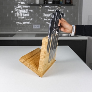 Messerblock-Test: Ein origineller Messerblock mit Magnetleiste von Zwilling.