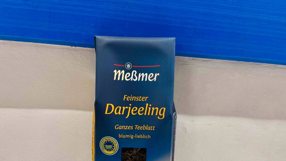 Meßmer-Tee getestet: Nahaufnahme der Verpackung mit Logo und Artikelbezeichnung.