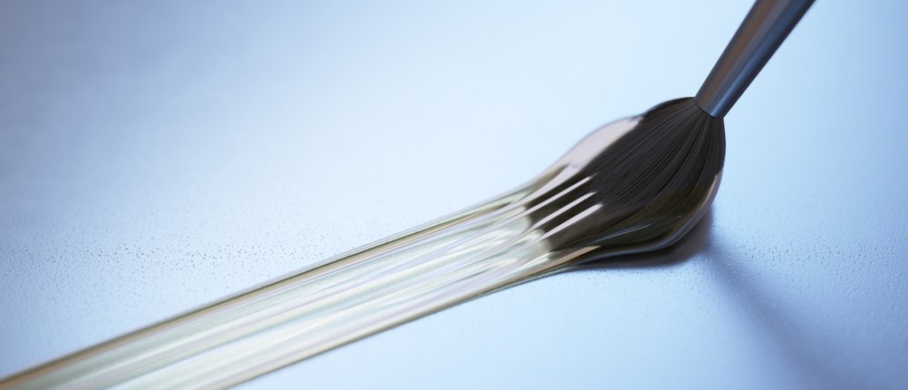 Metallkleber wird aufgetragen.