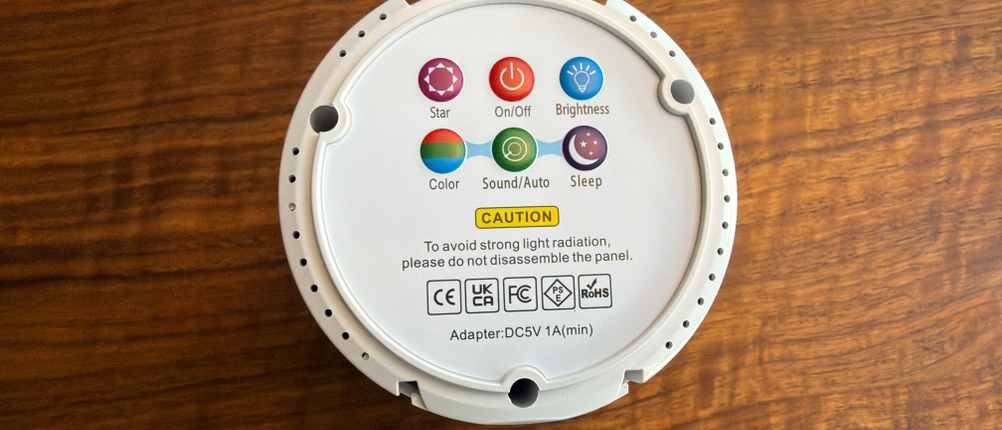 Die Unterseite vom Mhazdze-LED-Sternenhimmel-Projektor.