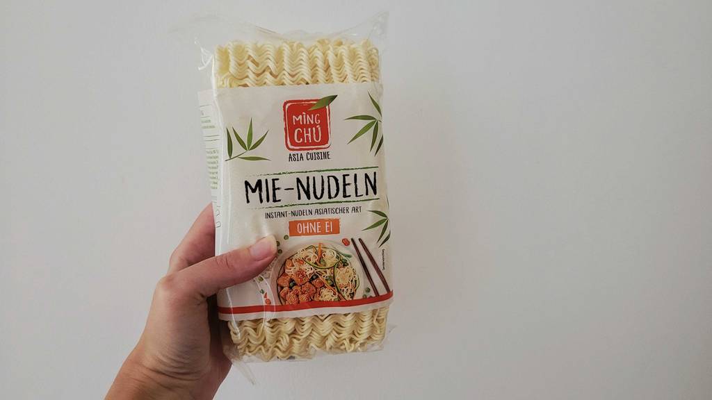 Eine Packung getestete Mie-Nudeln. 