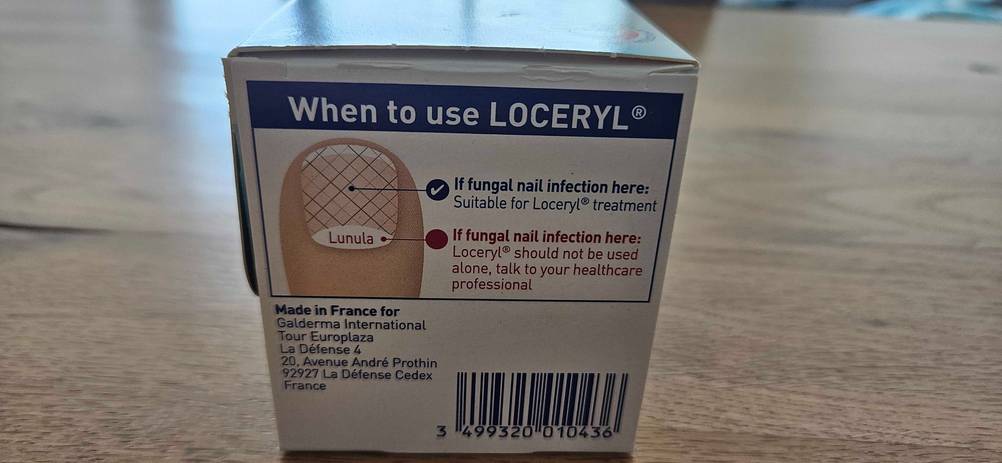 Mittel gegen Nagelpilz-Test: Seitenansicht einer Verpackung mit Informationen.