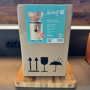 Mockmill Lino 100 im Karton