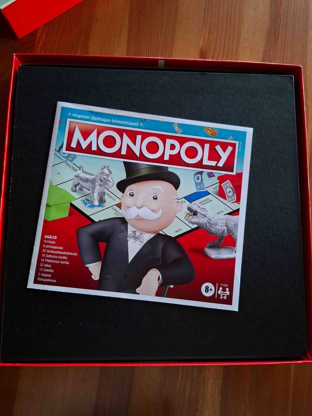 Im Karton liegt die Spielanleitung des getesteten Monopolys.