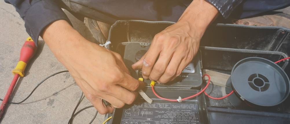 motorrad alarmanlage einbauen