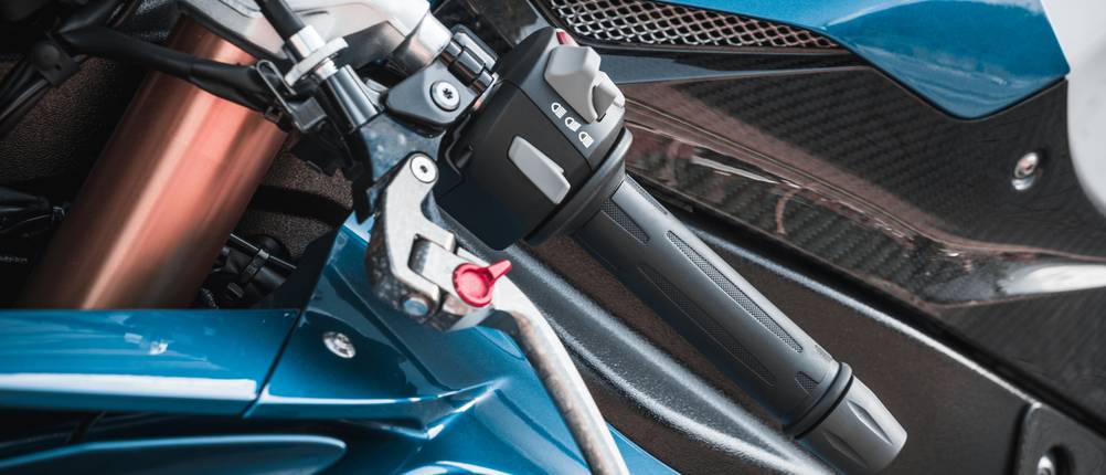 Motorrad-Griff-Test