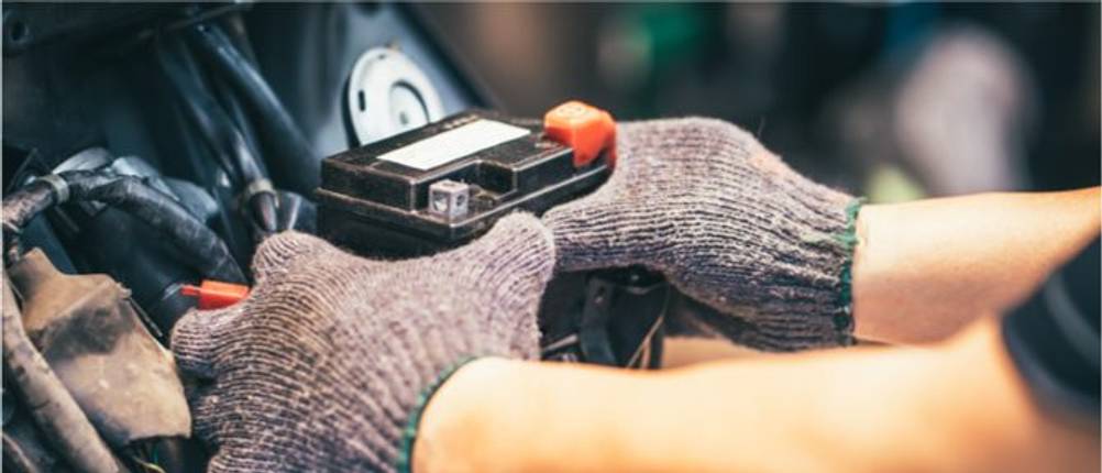 motorradbatterie-12v-12ah-test