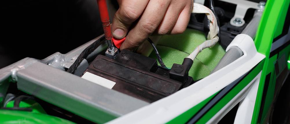 motorradbatterie-12v-14ah-test