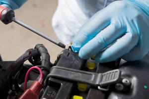 Motorradbatterie Laden