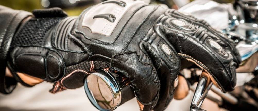 Motorradhandschuh