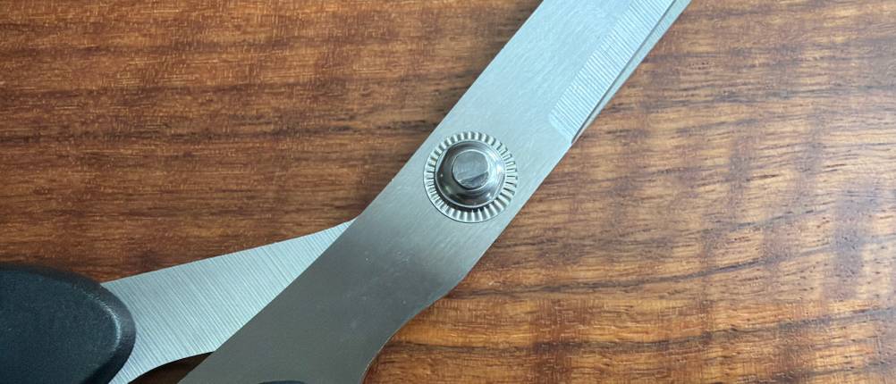 Das Gelenk an der Mr.do-Schneiderschere