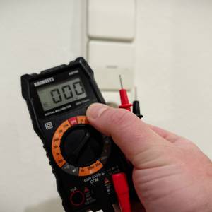 Das Multimeter von Kaiweets wird eingeschaltet.