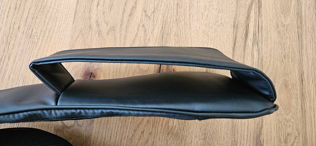 Handschlaufe von einem getesteten Nackenmassagegerät.