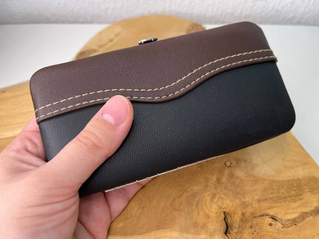 Oftmals sind Nagelsets in stylischen und hochwertigen Etuis erhältlich.