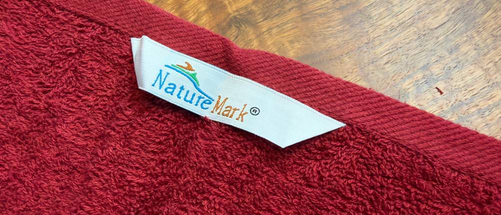 Das Logo am NatureMark NM-HT0860