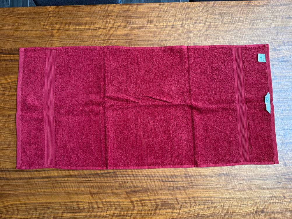 Das NatureMark NM-HT0860 liegt ausgebreitet auf einem Tisch