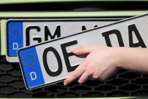 kennzeichen wechseln beim auto