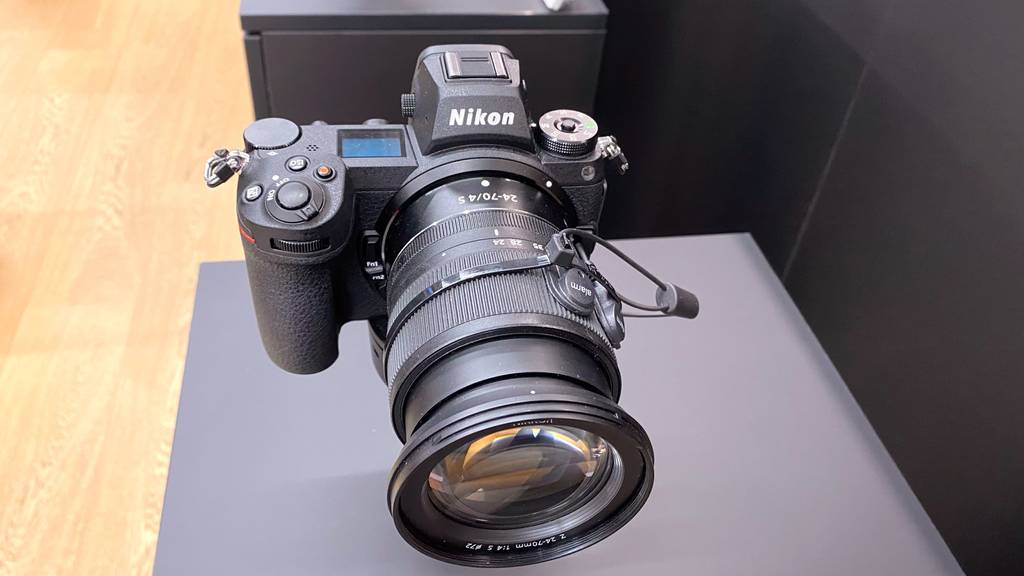 Nikon-Spiegelreflexkamera:-Test: Komplettansicht der Kamera.