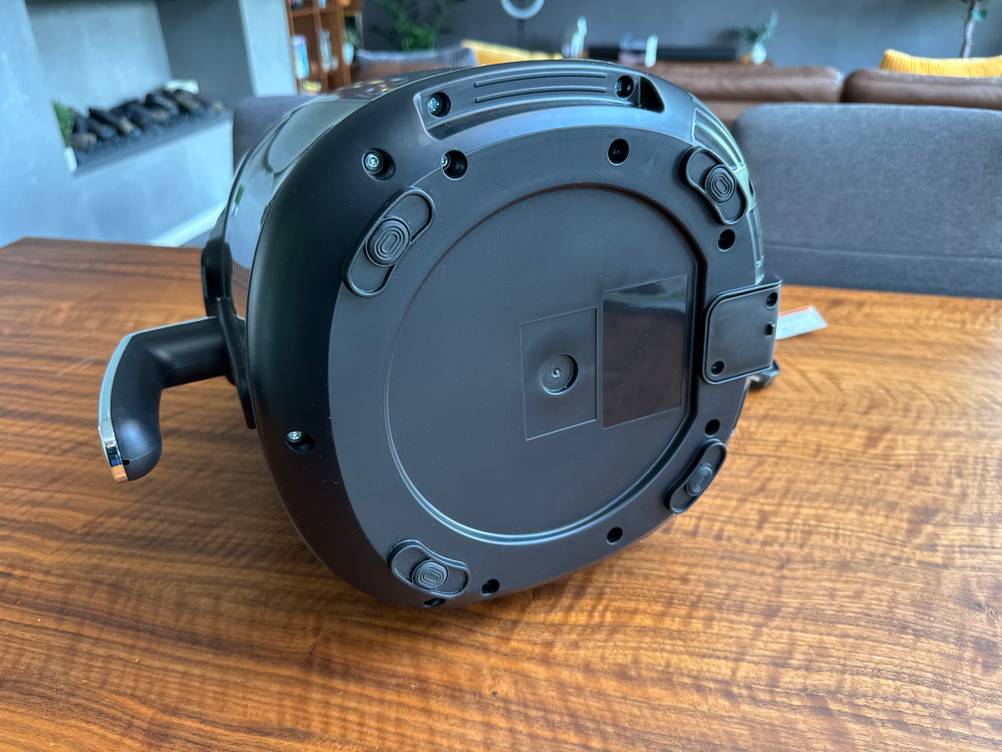 Die Unterseite der Ninja AF100EU.