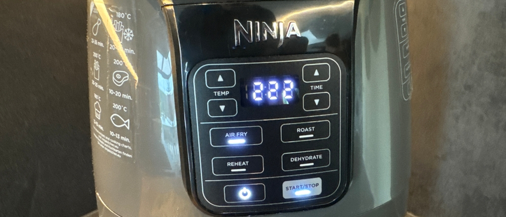 Das Display der Ninja AF100EU zeigt 2:22 Minuten verbleibende Zeit an.