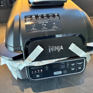 Ausgepackte Ninja Foodi AG301EU 