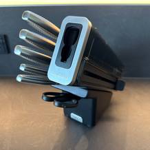 Der Messerschärfer von oben im Ninja-Foodi-Messerblock.