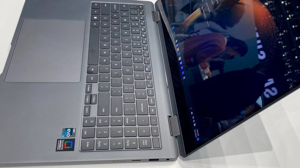 Tastatur von einem getesteten Notebook-mit-Touchscreen.