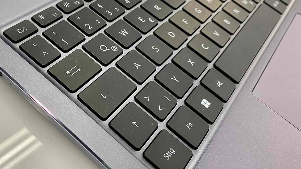 Tastatur von einem getesteten Notebook in der Größe 14 Zoll.