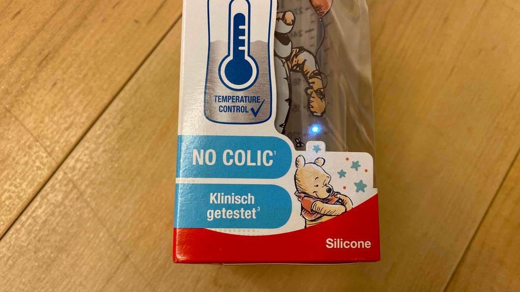 unterer Teil Verpackung NUK Babyflasche mit Hinweis auf silikon