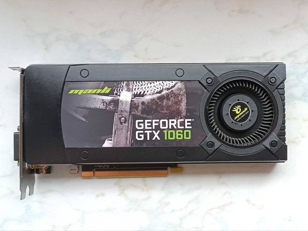 GeForce RTX im Test: Eine GeForce GTX 1060 liegt auf einem Tisch