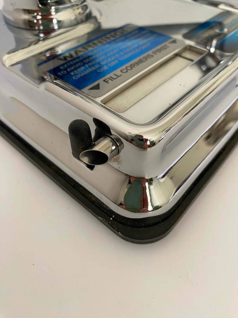 Im Test: Die Zigarettenstopfmaschine im Detail.