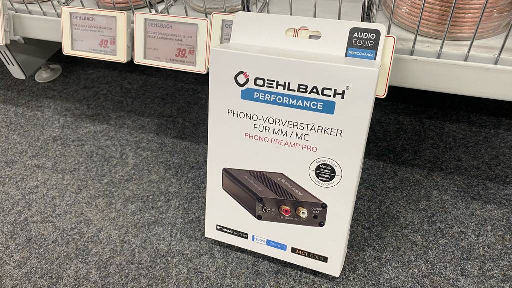 Phono-Vorverstärker getestet: Gerät ist auf der Verpackung abgebildet.