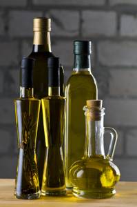 olivenöl-flaschen